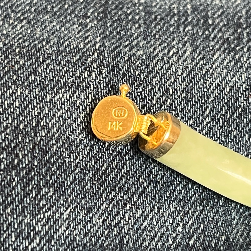 14K Gold, Green and Purple Jade Bracelet - Picture 2 of 3